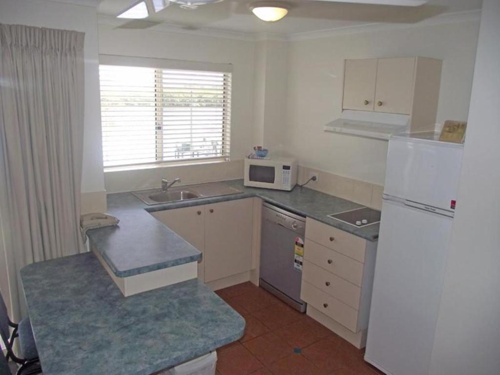 River Sands Apartments Maroochydore Room photo