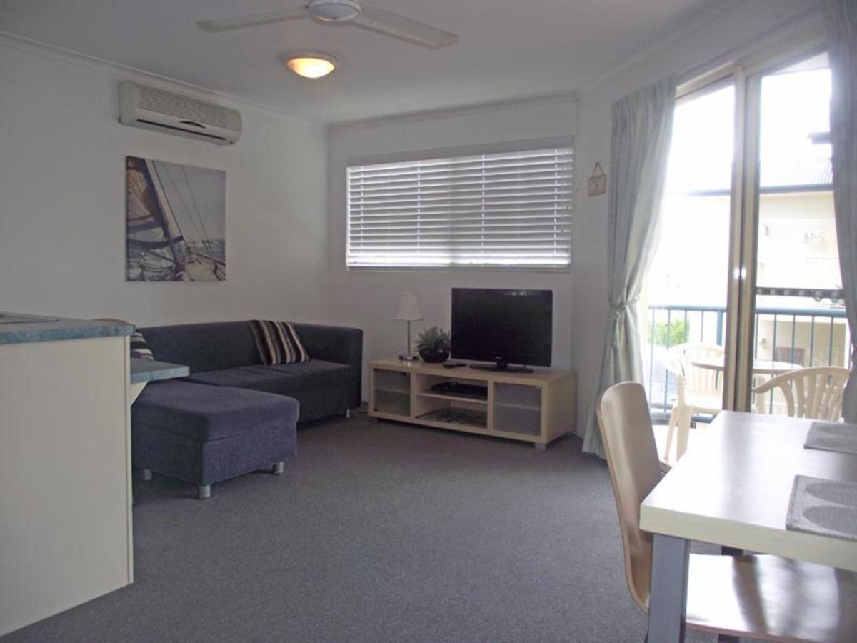 River Sands Apartments Maroochydore Room photo